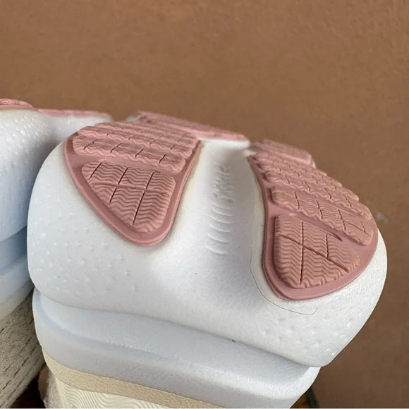 Brooks Ghost Max 2 Women’s Running Shoe - Picture 9 of 10